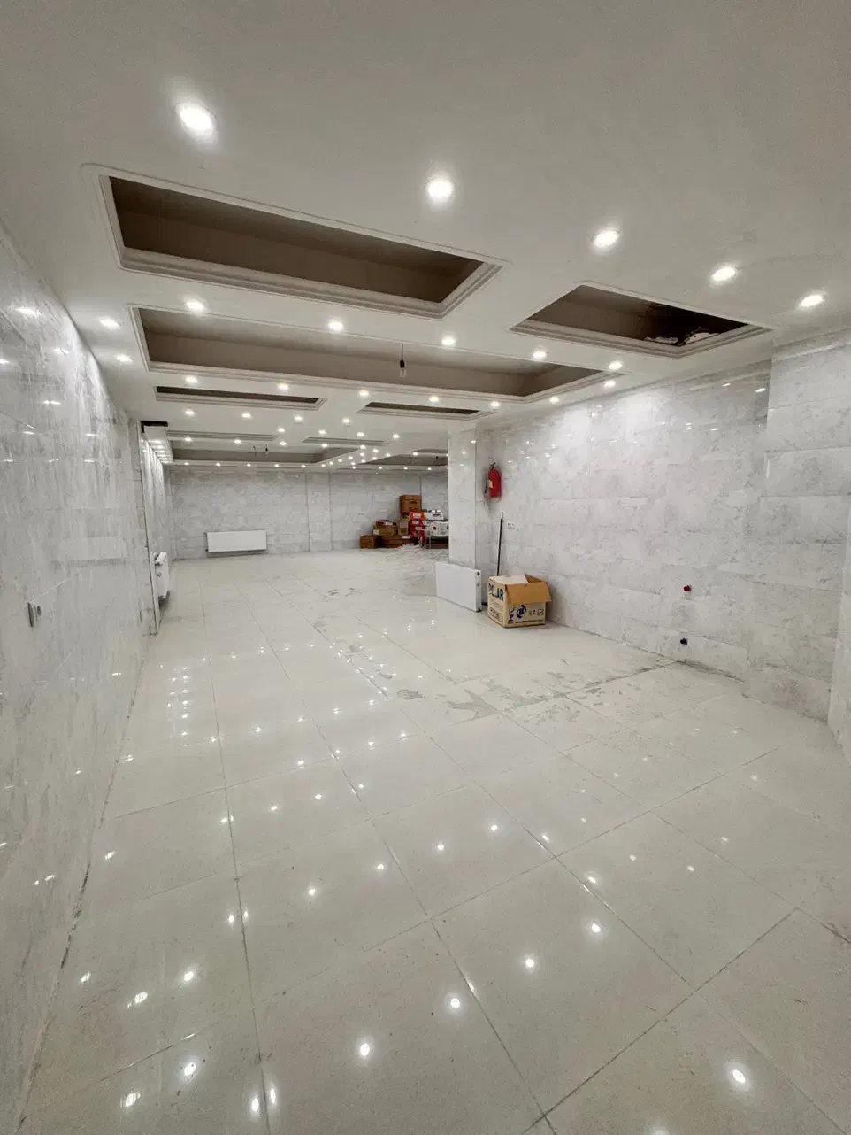 زیرزمین تجاری ۱۶۰متر بر خیابان ۲۴ متری فرشته جنوبی|اجارهٔ مغازه و غرفه|تبریز, |دیوار