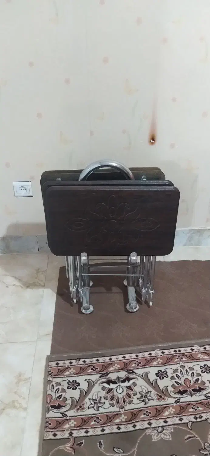 عسلی درحد نو|مبلمان خانگی و میز عسلی|فولادشهر, B2|دیوار