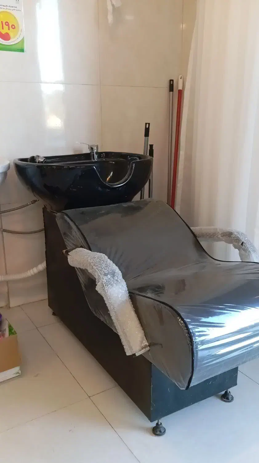 لوازم تجهیزات سالن زیبایی بانوان|آرایشگاه و سالن‌های زیبایی|قم, پردیسان|دیوار