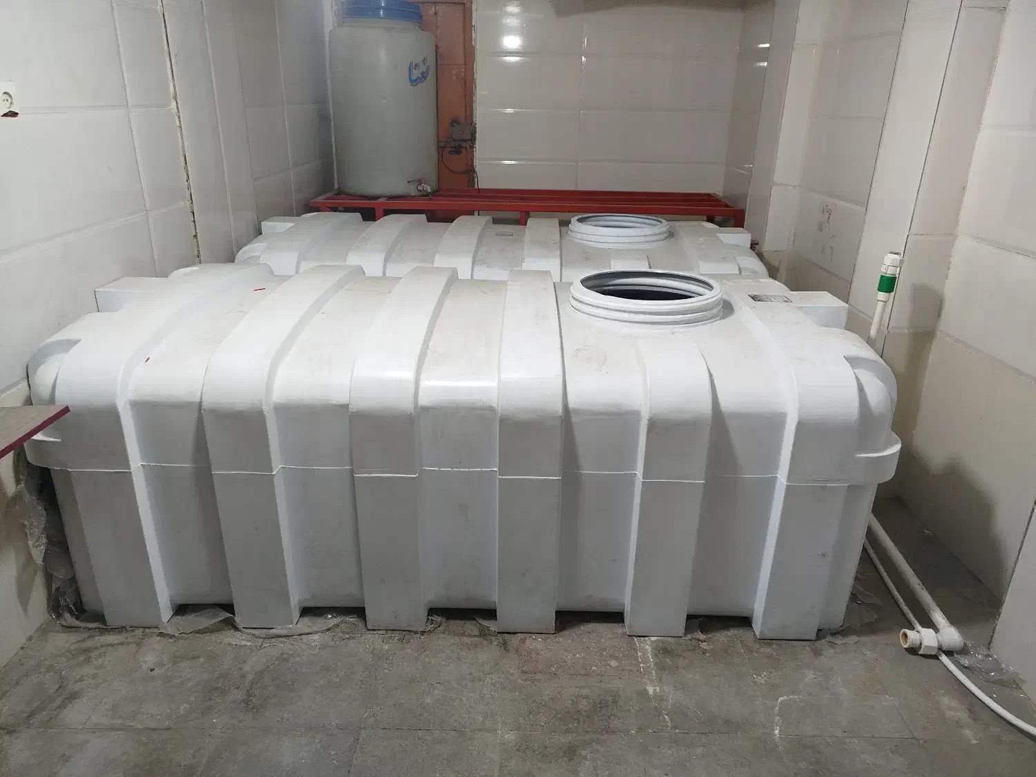 فروش فوری دو عدد منبع مکعبی ۱۵۰۰ لیتری|مصالح و تجهیزات ساختمان|شیراز, شریفآباد|دیوار