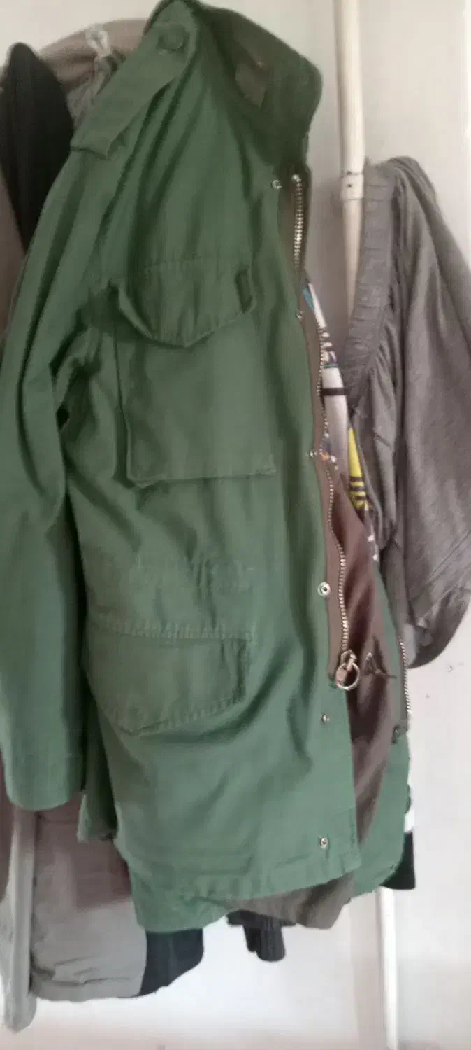 اورکت امریکایی اصل|لباس|نیشابور, عدالت|دیوار