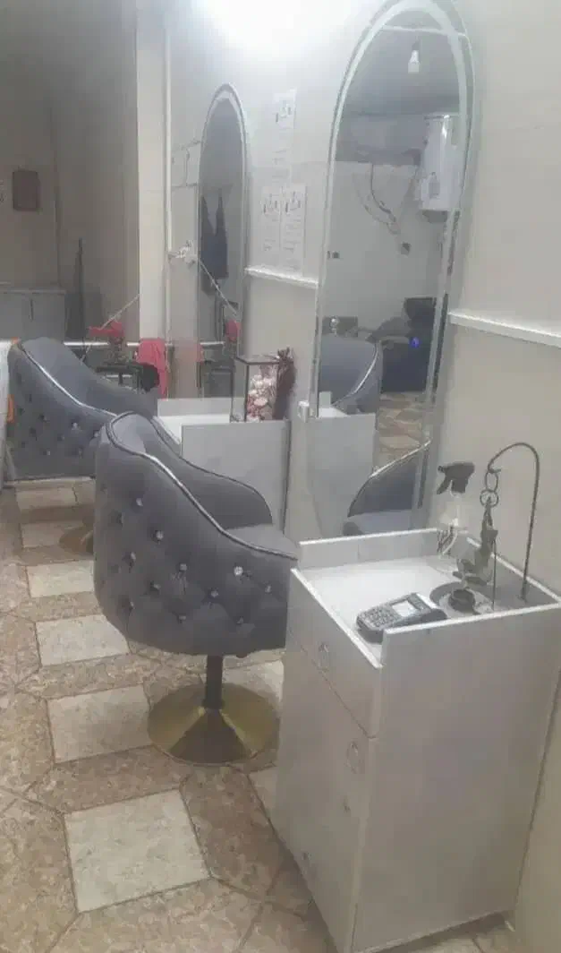 واگذاری سالن زیبایی با تمام وسایل|آرایشگاه و سالن‌های زیبایی|شیراز, سلطان آباد|دیوار