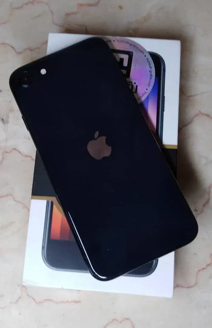 ایفونse2022|موبایل|قم, یزدان‌شهر|دیوار