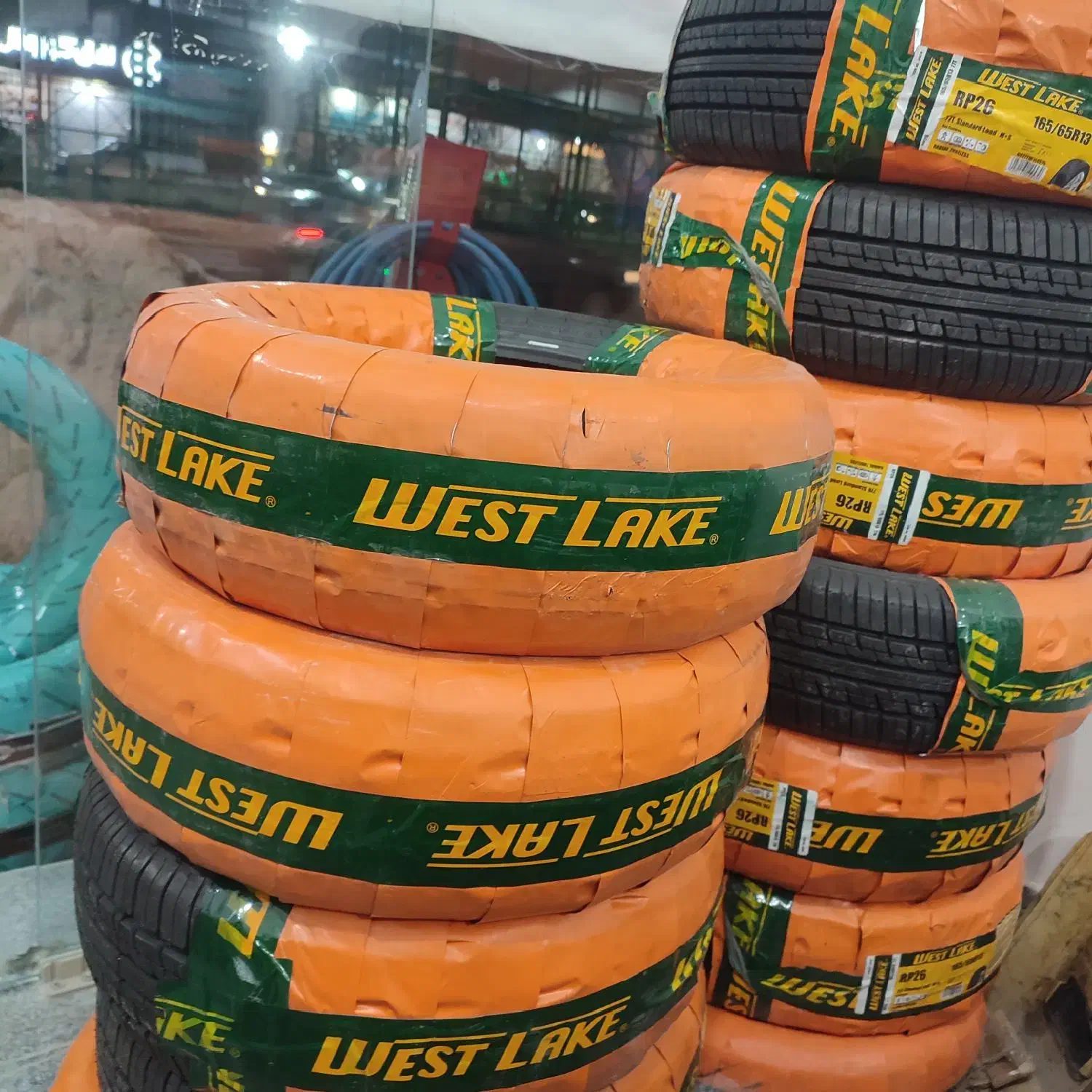 همکار جهت کار لاستیک فروشی سواری|استخدام بازاریابی و فروش|بجنورد, |دیوار