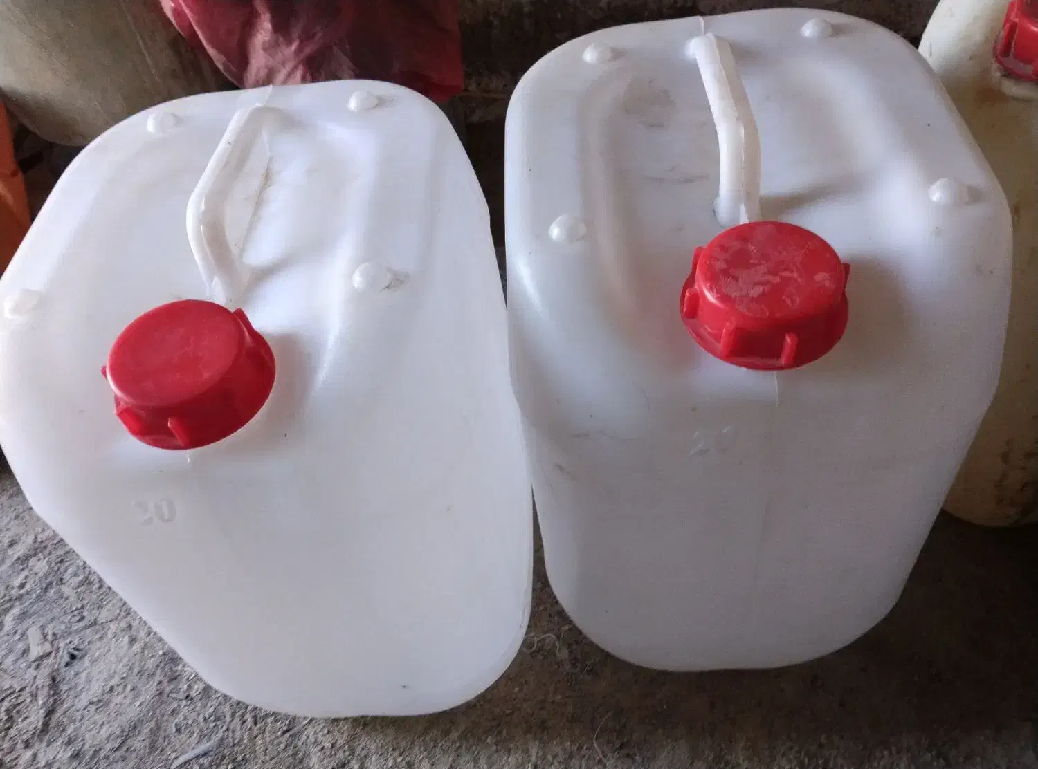 چارت گالن خارجی سالم|ظروف نگهدارنده، پلاستیکی، یک‌بارمصرف|زاهدان, |دیوار