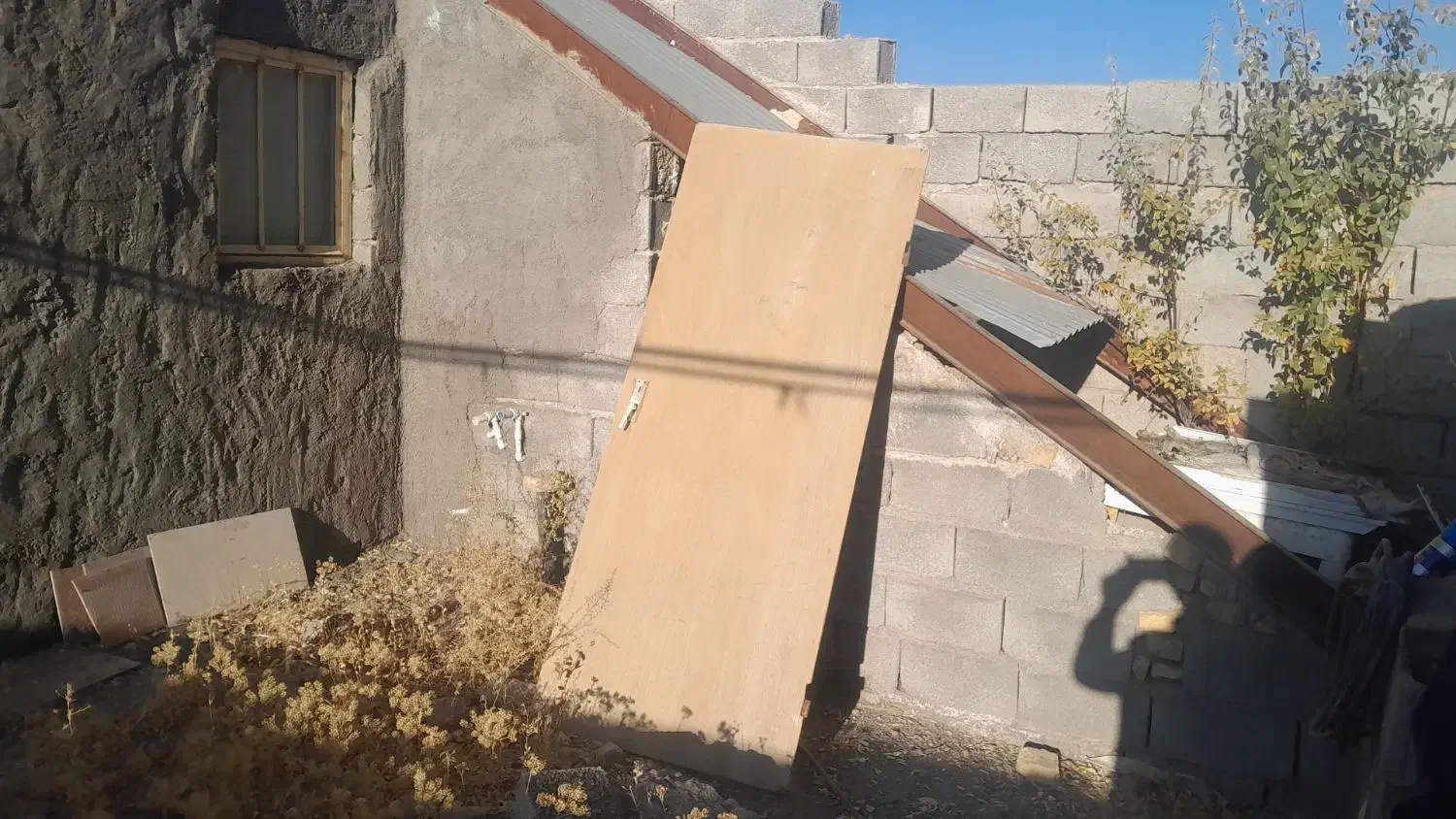 فروش خانه درسیرجان باغ خوش داری گاز می باشد|فروش خانه و ویلا|پاریز, |دیوار