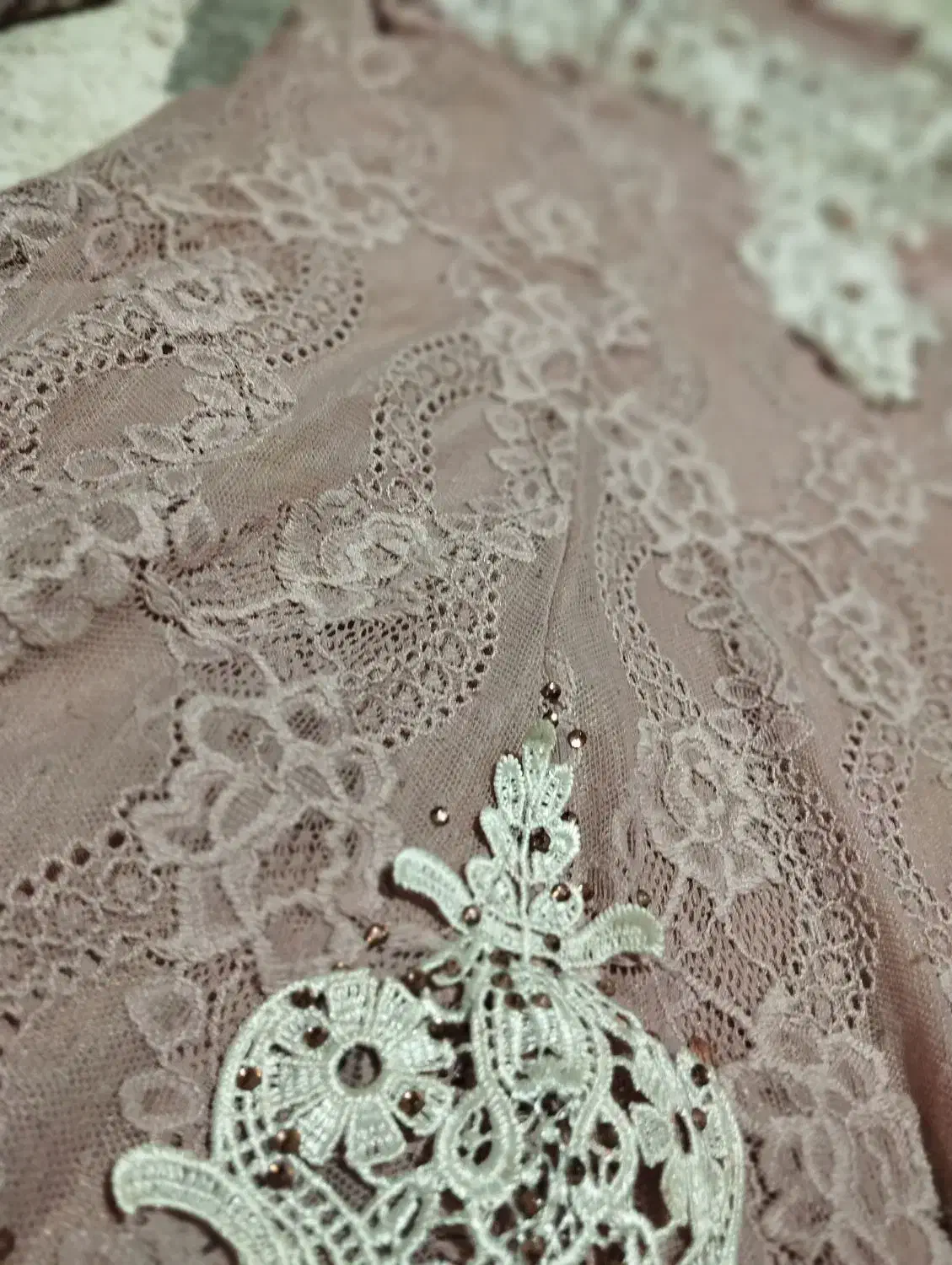 لباس مجلسی نو|لباس|رشت, معلولین|دیوار