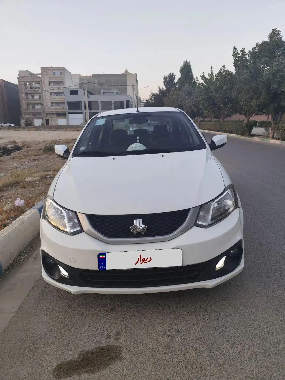 ساینا s مدل ۴۰۱|خودرو سواری و وانت|کرج, شهرک امیر المومنین|دیوار