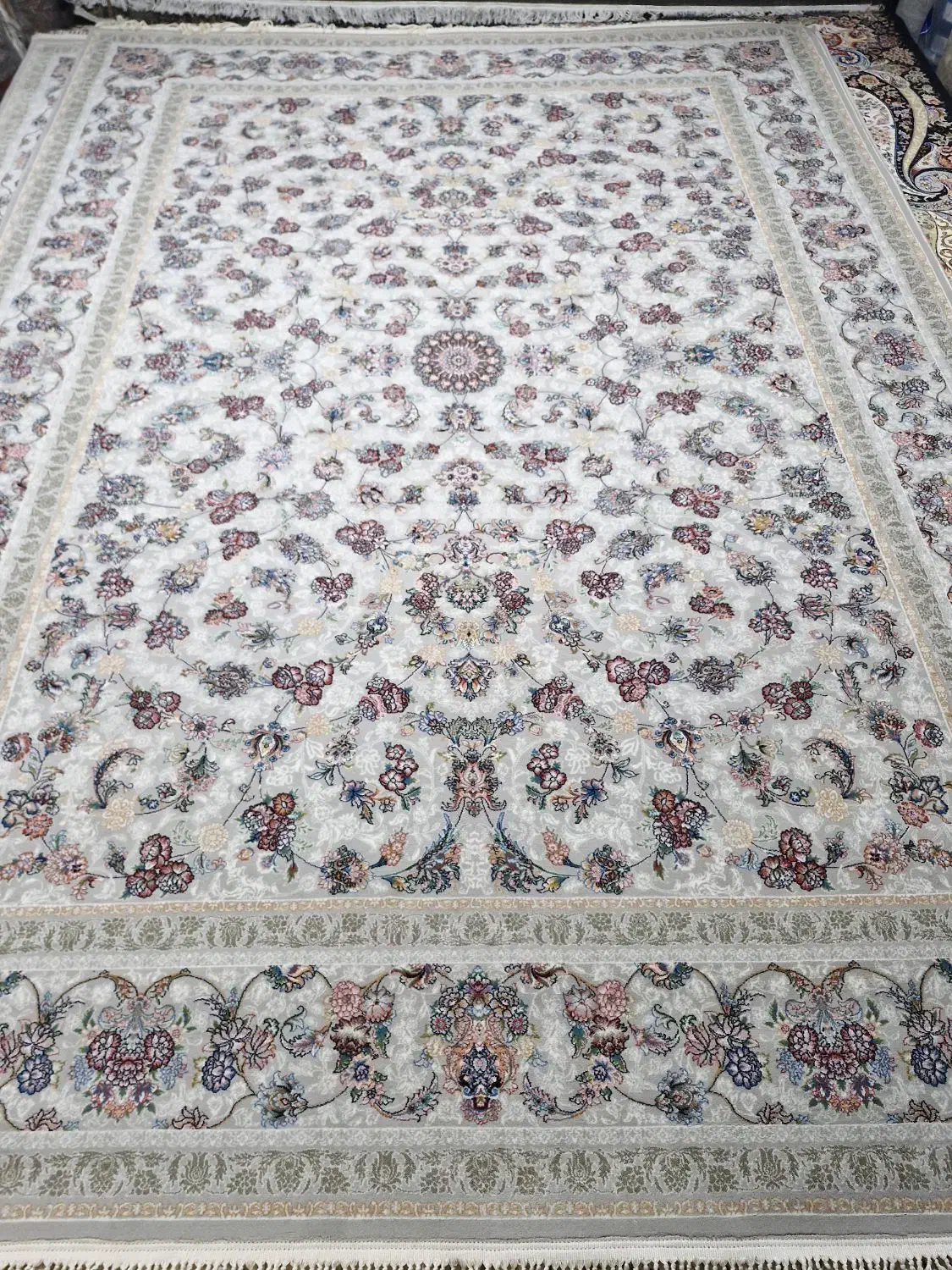 جفت۹متری افشان،۷۰۰شانه تراکم۲۵۵۰،فرش فراشی(شعبه۲)|فرش|مشهد, فاطمیه|دیوار