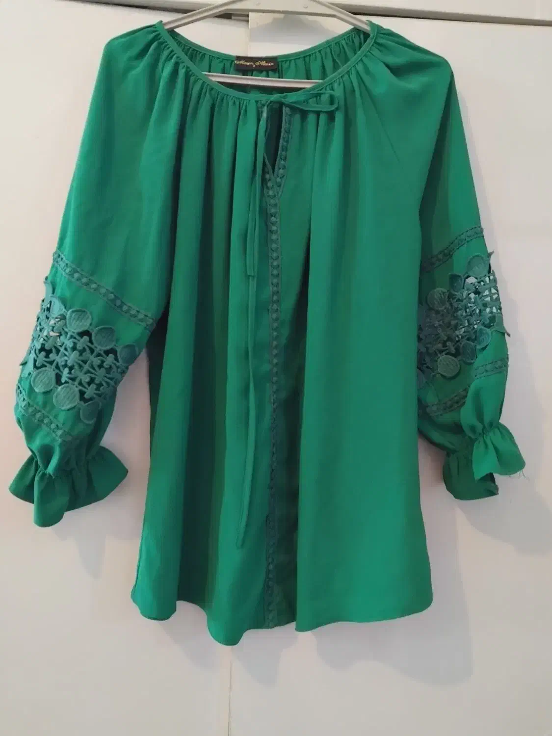 لباس مجلسی|لباس|فردوس (خراسان), |دیوار