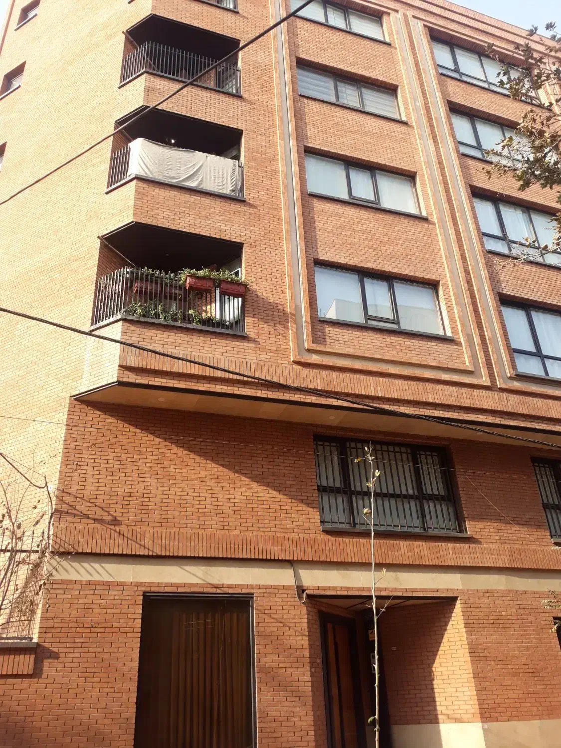 واحدبینظیر۱۲۰متری۳خواب پُرنوردریک ساختمان ۴ساله