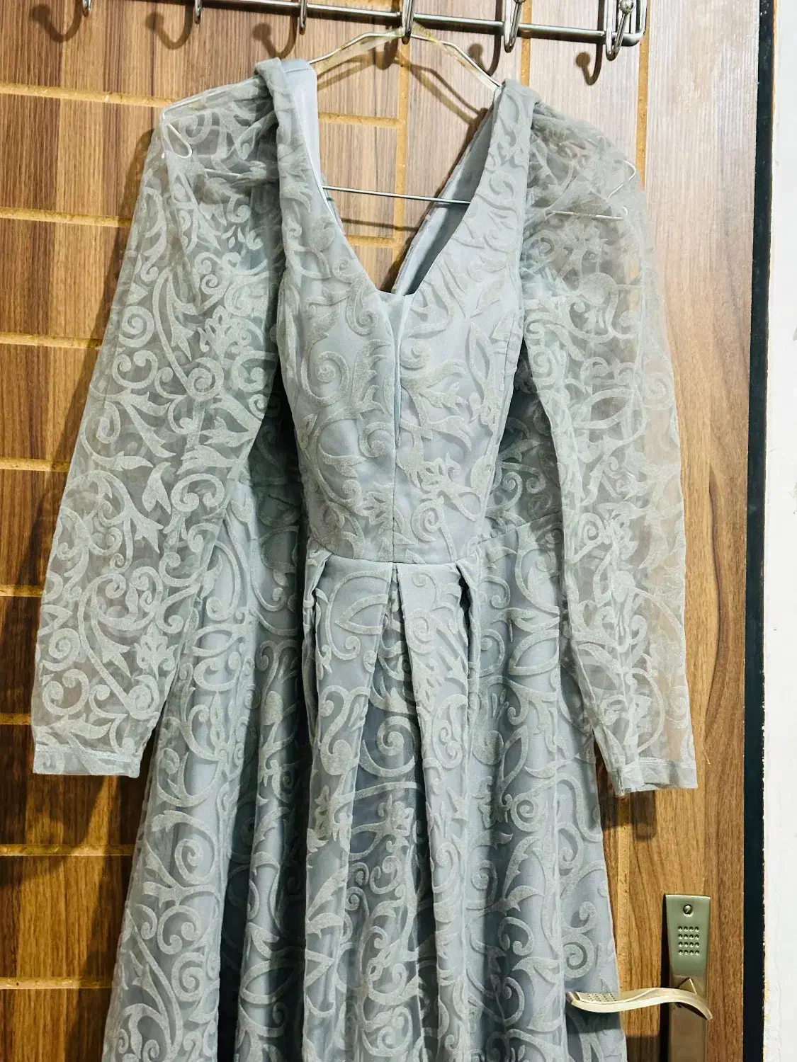 لباس مجلسی|لباس|مشهد, آبکوه|دیوار