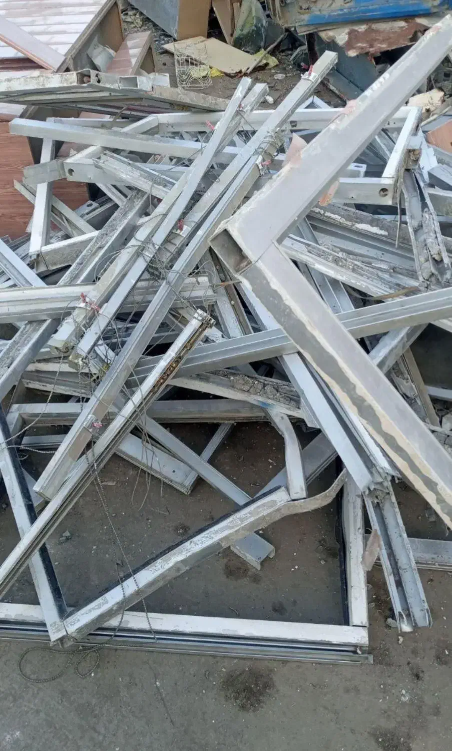 خرید ضایعات آهن مس برنج آلمینیوم وسمساری|عمده‌فروشی|مشهد, طلاب|دیوار