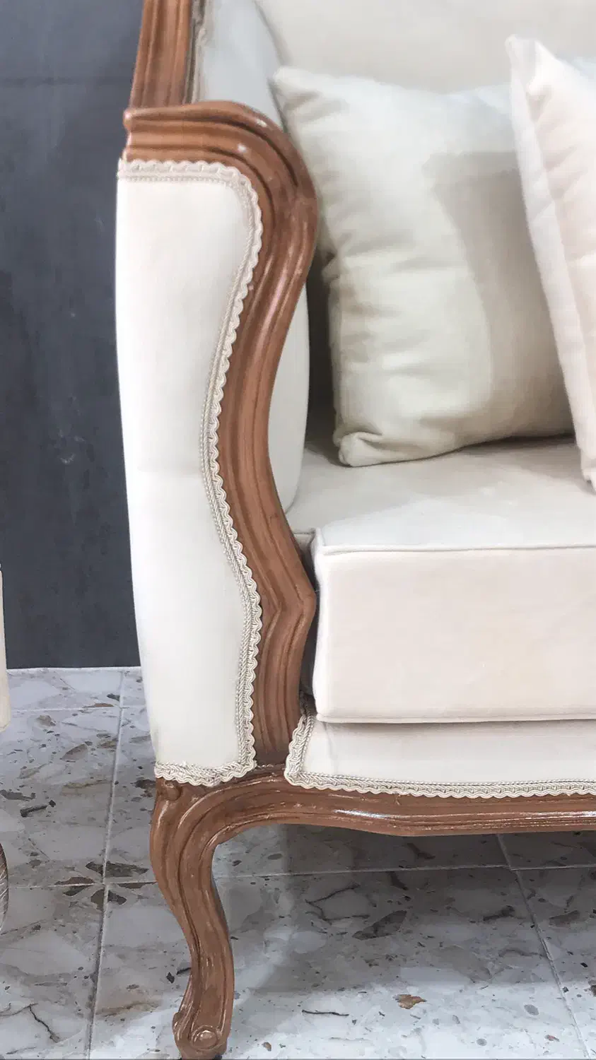 در مبلمان پاریس مبل و  مصنوعات و چوبی سرویس خواب|مبلمان خانگی و میز عسلی|بندر گناوه, |دیوار