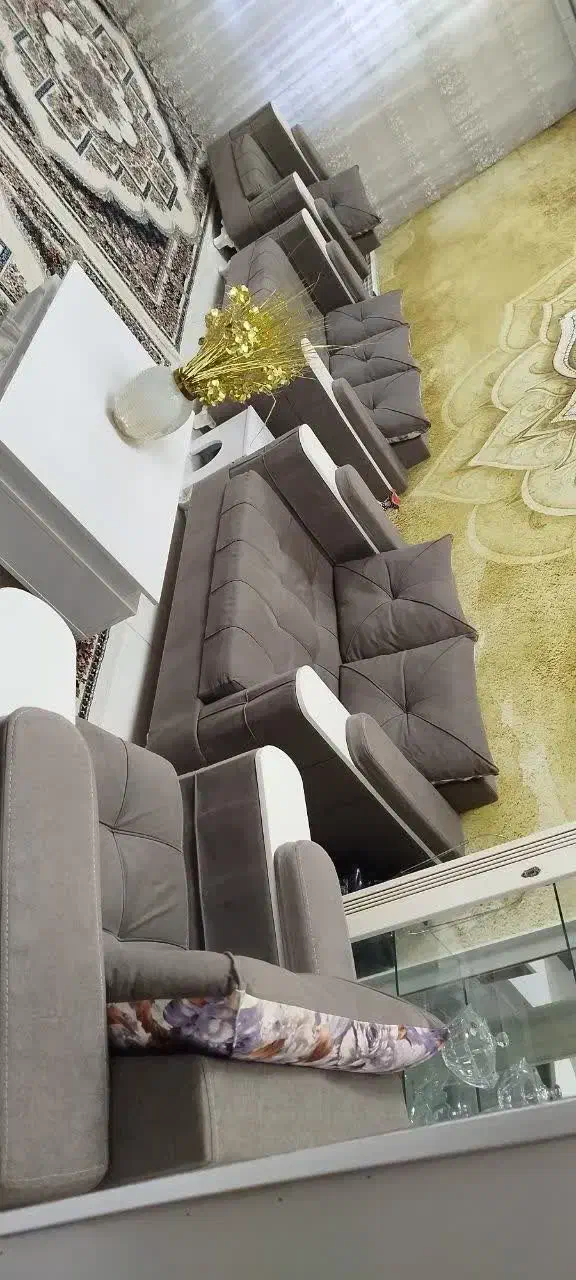 مبل هفت نفره تمیز وسالم|مبلمان خانگی و میز عسلی|محمدشهر, شهرک پیام (مهرالبرز)|دیوار