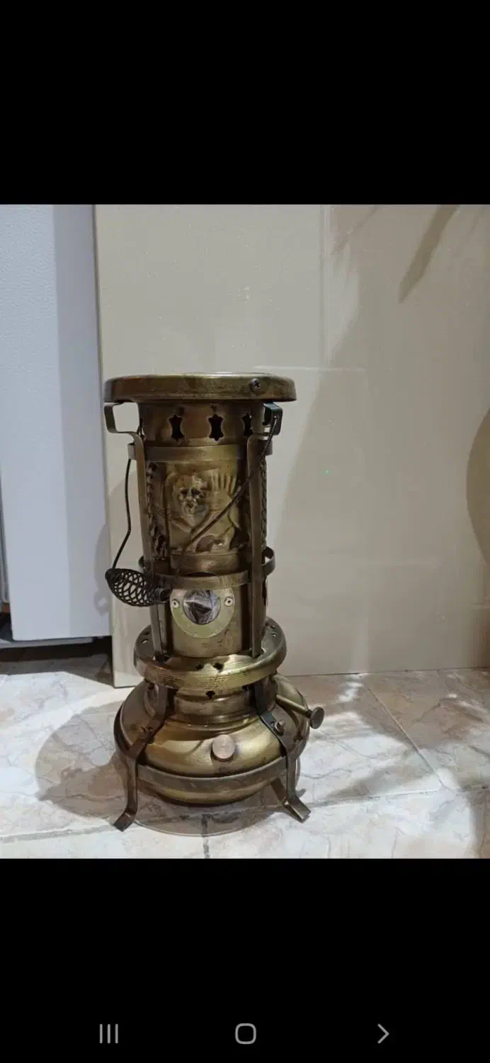 چراغ علاالدین نو نو|کلکسیون اشیاء عتیقه|اندیشه, اندیشه فاز ۱|دیوار