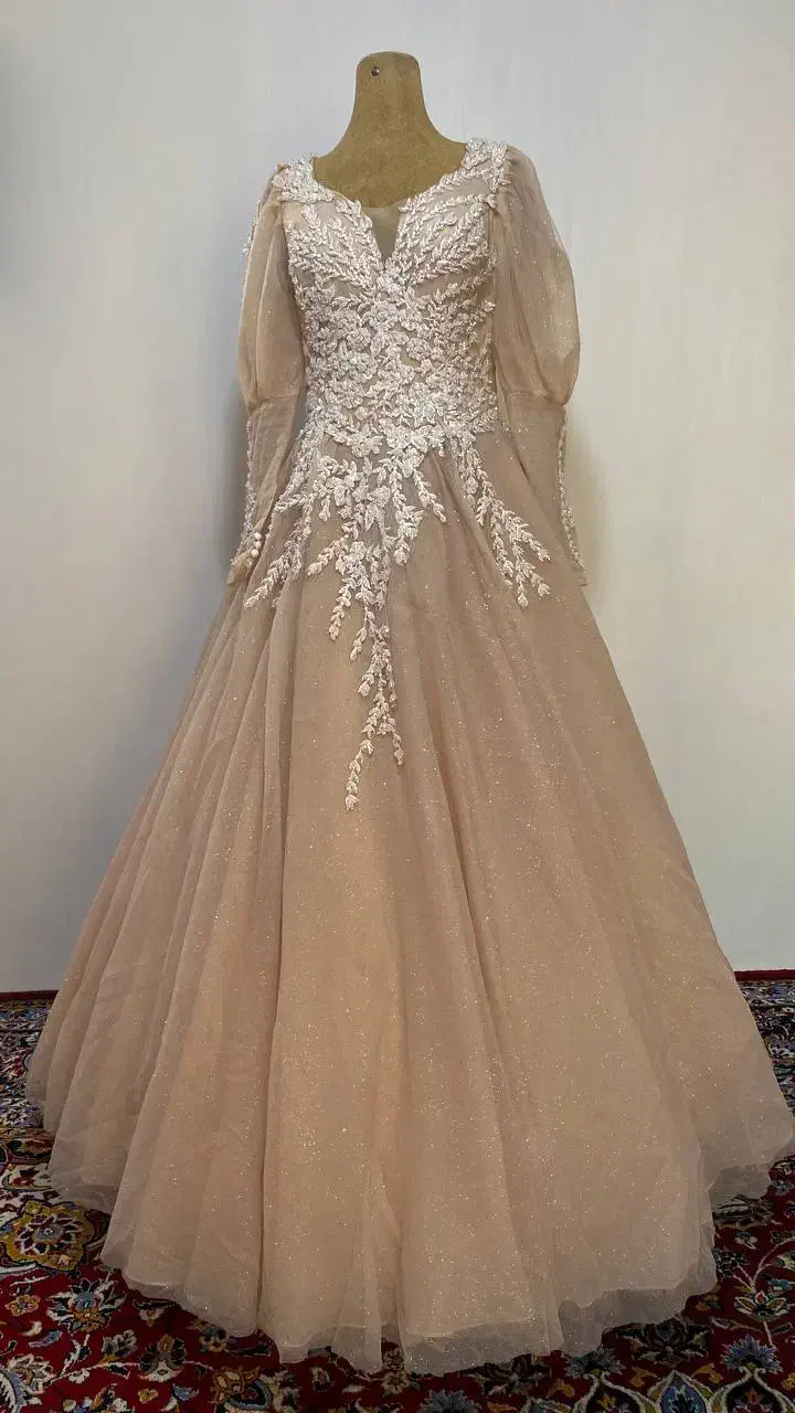 لباس عروس فروشی و اجاری زیر قیمت|لباس|پاکدشت, حصار امیر|دیوار