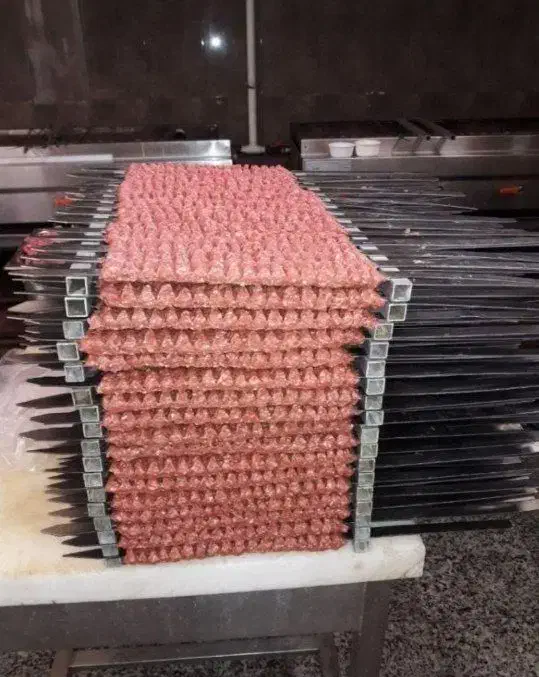 قبول سفارش اشپزی مجالس و عروسی ها|خدمات پذیرایی، مراسم|بروجرد, |دیوار