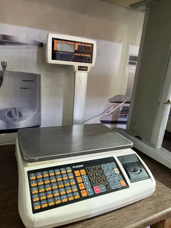 ترازو رادین پلاس مدل ۶۷۰۰کارکرده|فروشگاه و مغازه|تهران, دستغیب|دیوار