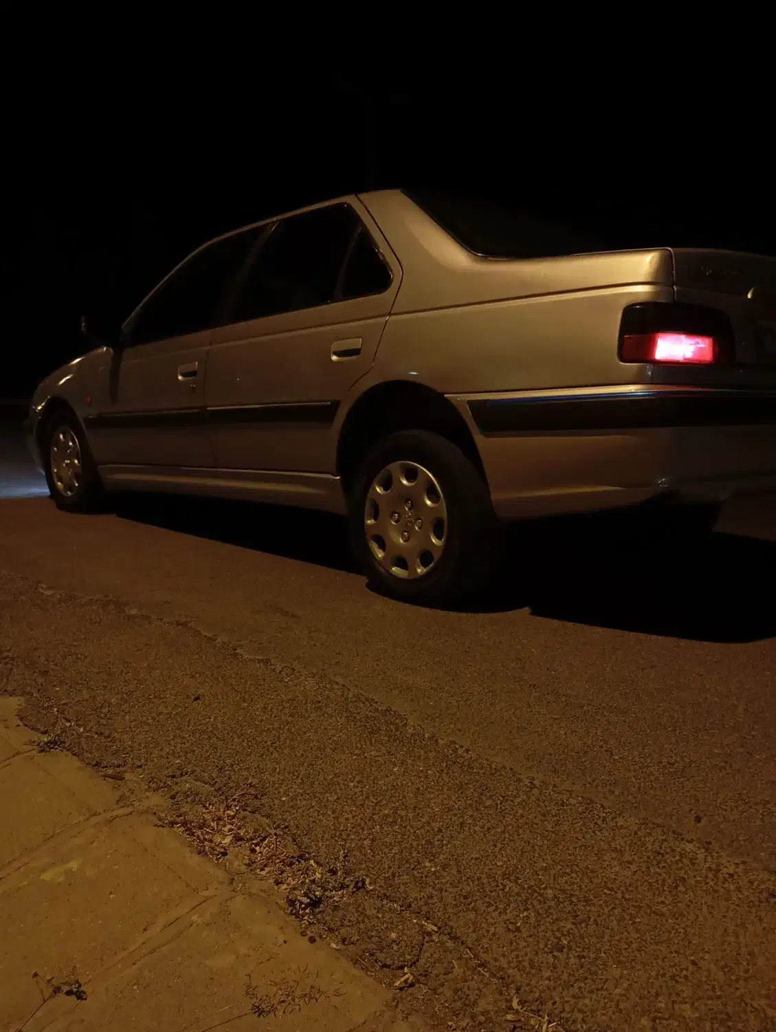 اگزوز فابریک کارخانه پرشیا و سپر جلو عقب پرشیا|قطعات یدکی و لوازم جانبی|تبریز, |دیوار