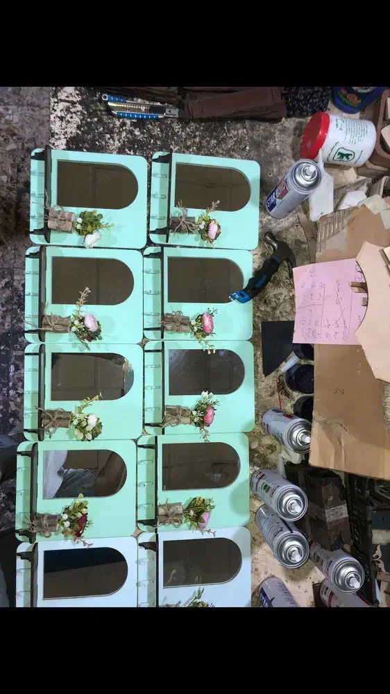 جا کلیدی و آینه|آینه|سنندج, |دیوار