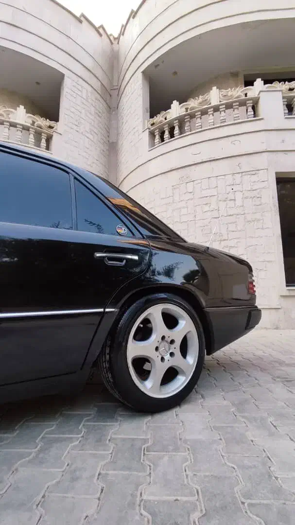 بنز W124 کپل|خودرو کلاسیک|تهران, آسمان|دیوار