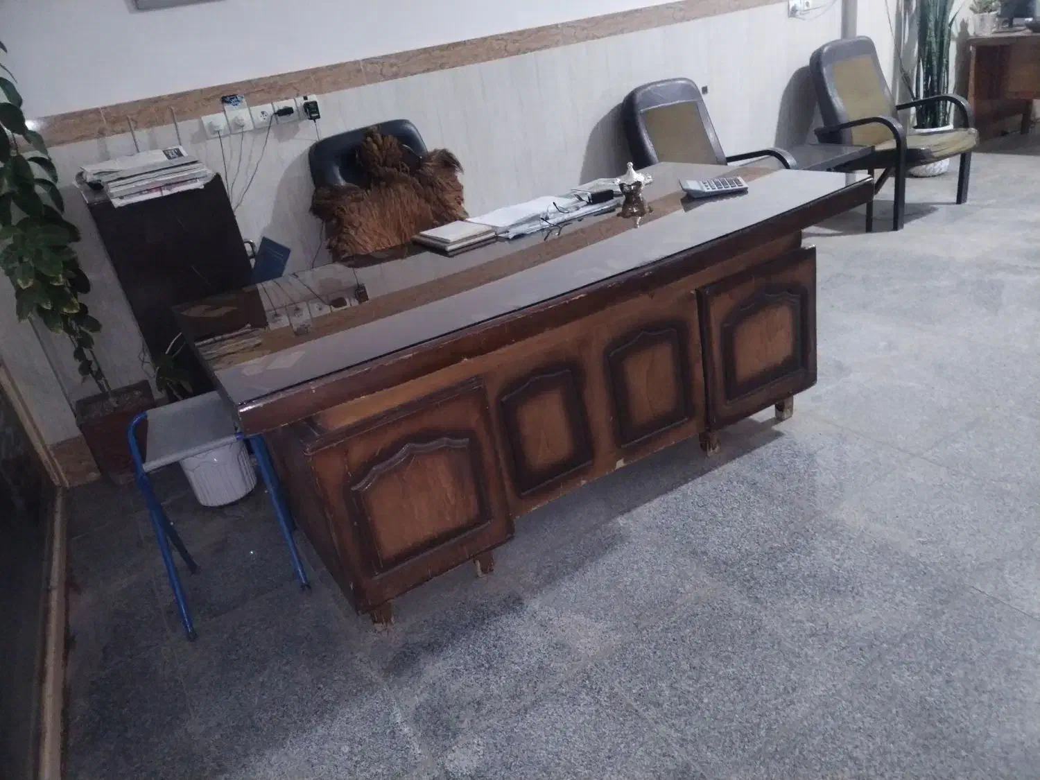 دو عدد میز مدیریت اداری چوبی|مبلمان اداری|بناب, |دیوار