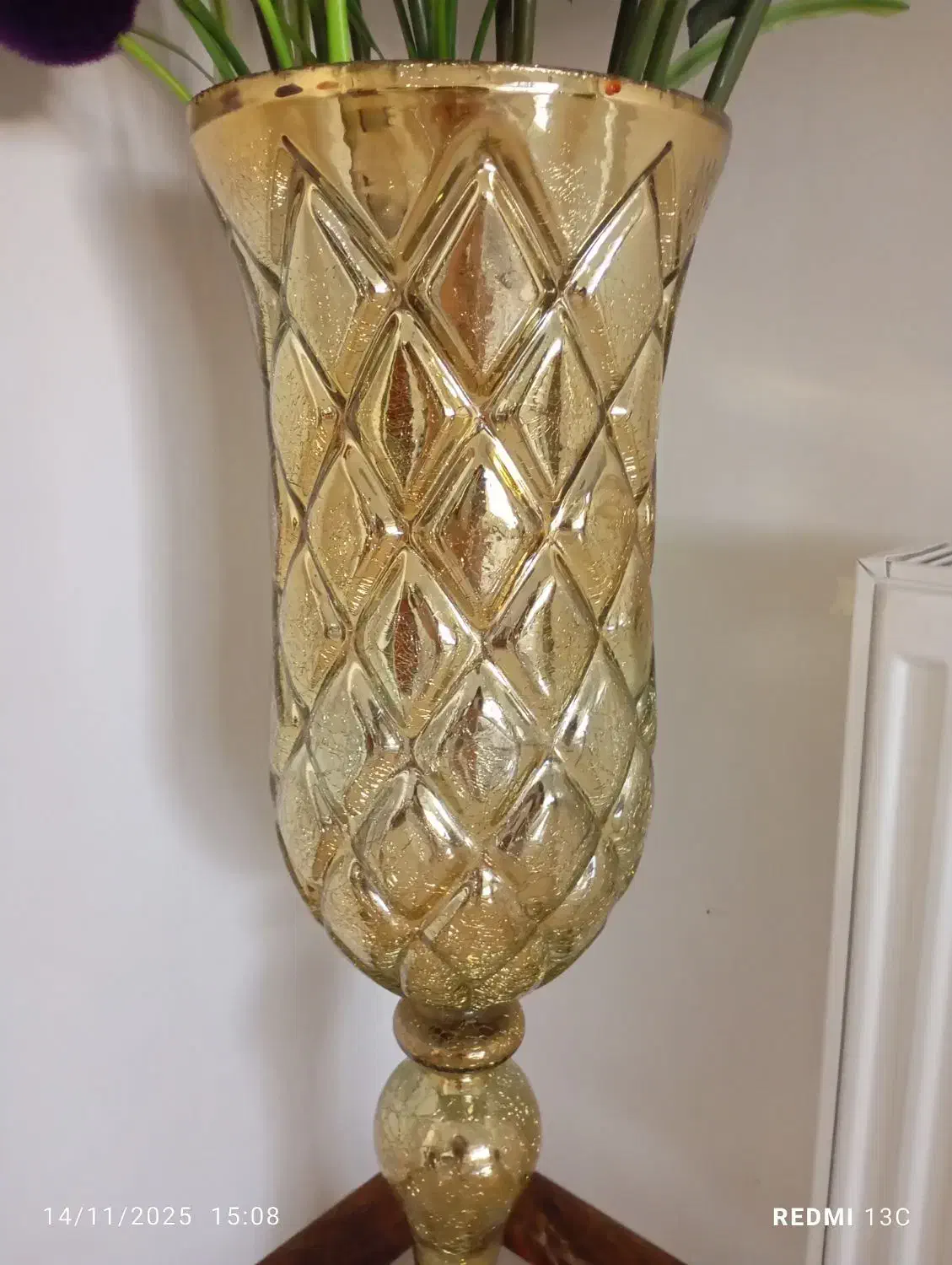 گل ب همراه گلدان|گل مصنوعی|شهریار, کهنز|دیوار