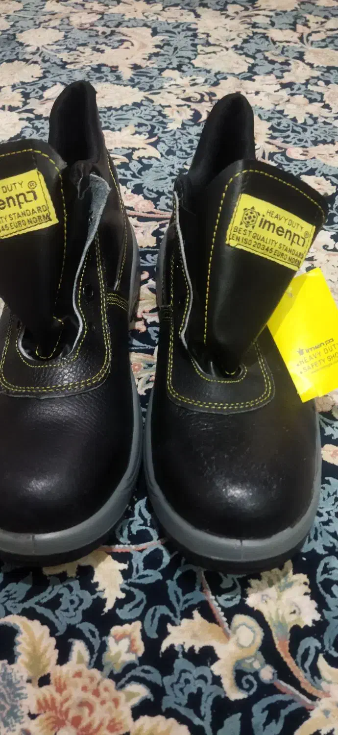 کفش ایمنی|کیف، کفش، کمربند|اراک, |دیوار