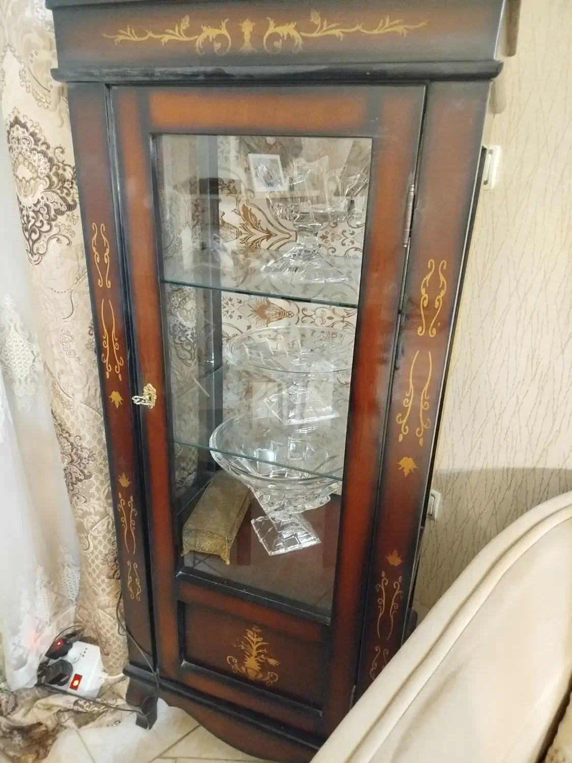 گنجه|بوفه، ویترین، کنسول|مشهد, بهارستان|دیوار