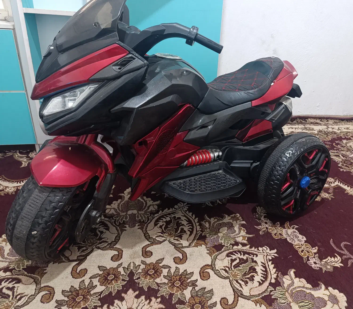 موتورشارژی|اسباببازی بچه|بم, |دیوار