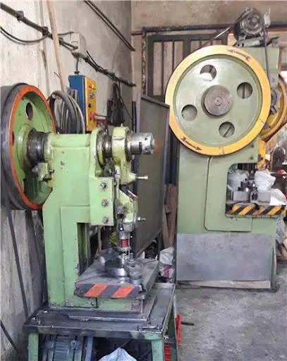 برقکار صنعتی با اجرت منصفانه|خدمات پیشه و مهارت|ایوانکی, |دیوار