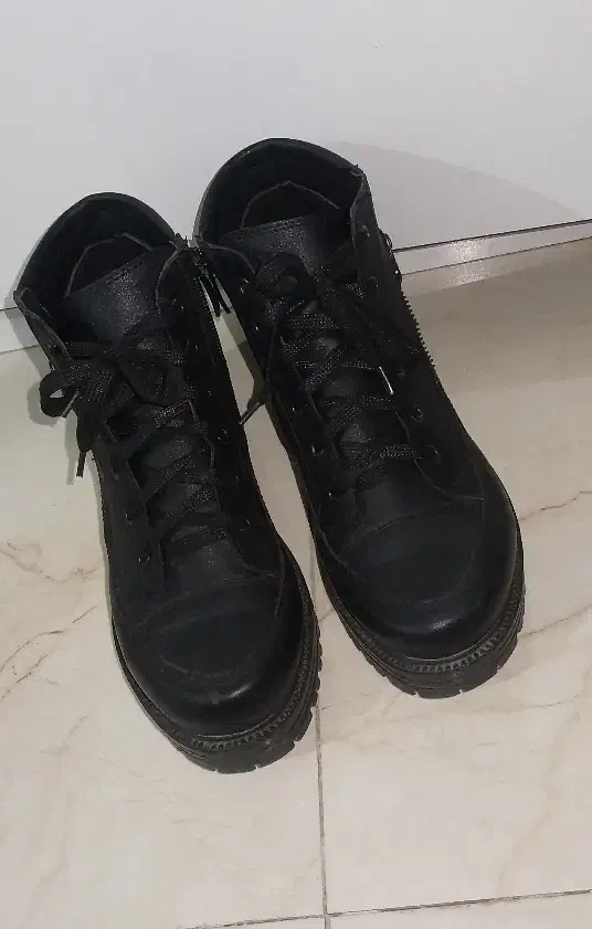 نیم بوت زیبا|کیف، کفش، کمربند|سنندج, |دیوار