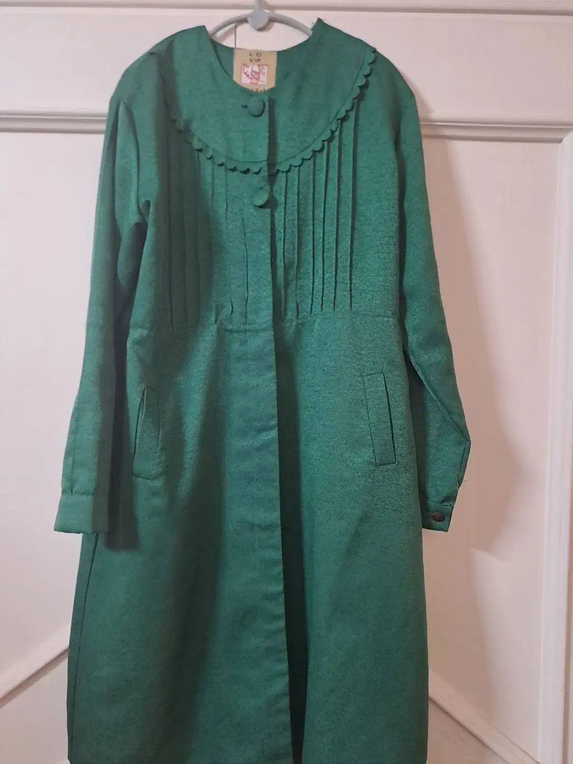 مانتو سبزیشمی پاییزه|لباس|اصفهان, جلالیه|دیوار