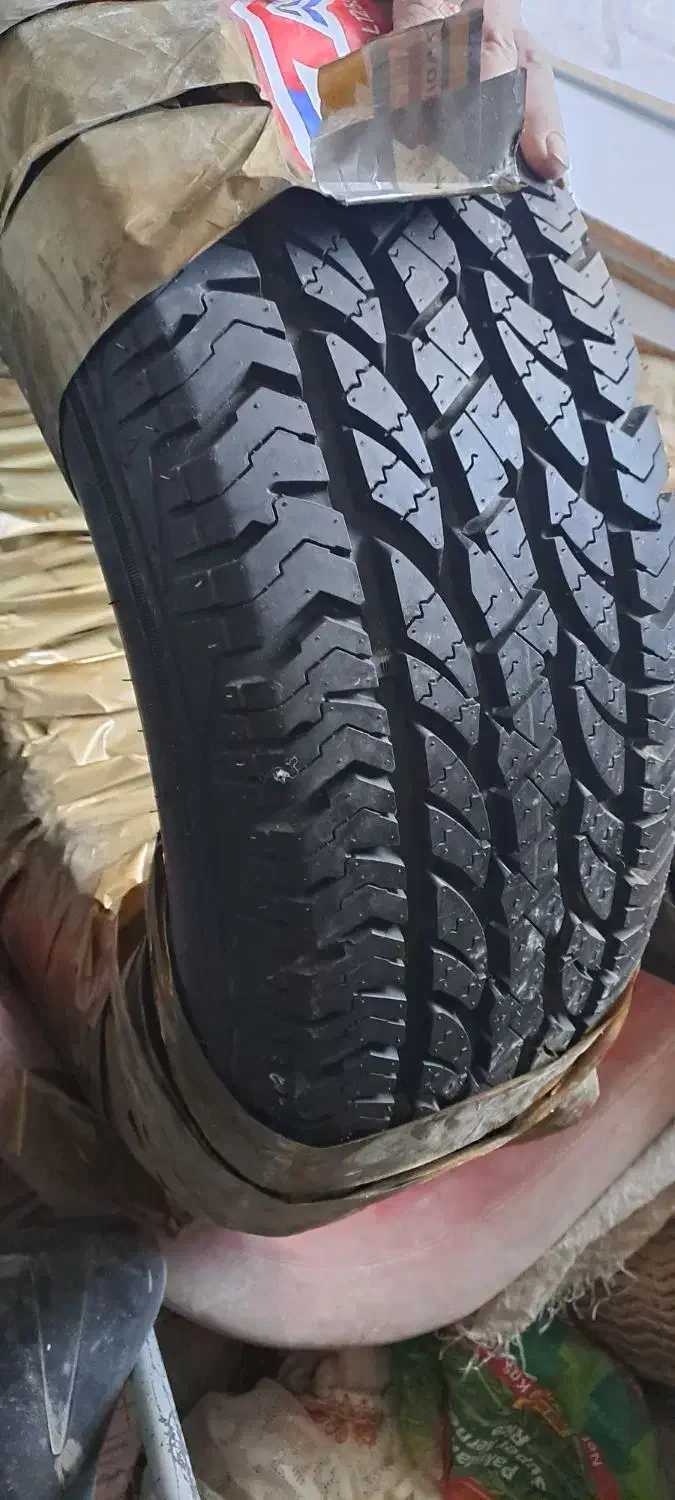 لاستیک نوارپیچ و آکبند|قطعات یدکی و لوازم جانبی|تربت جام, بیست متری منبع آب|دیوار