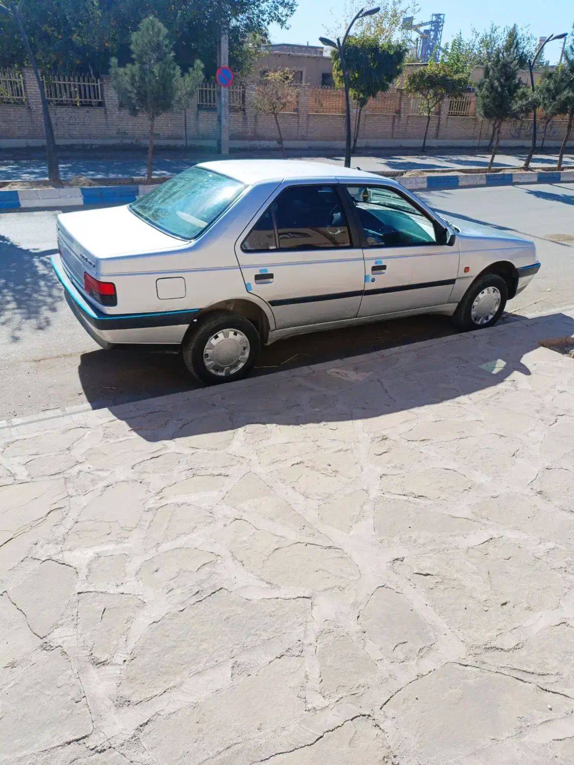 پژو 405 توکرم|خودرو سواری و وانت|میانه, |دیوار