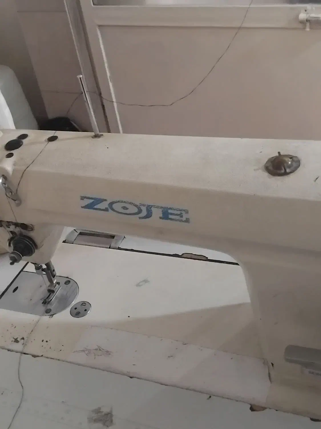 چرخ خیاطی صنعتی|چرخ خیاطی و ریسندگی|میانه, |دیوار