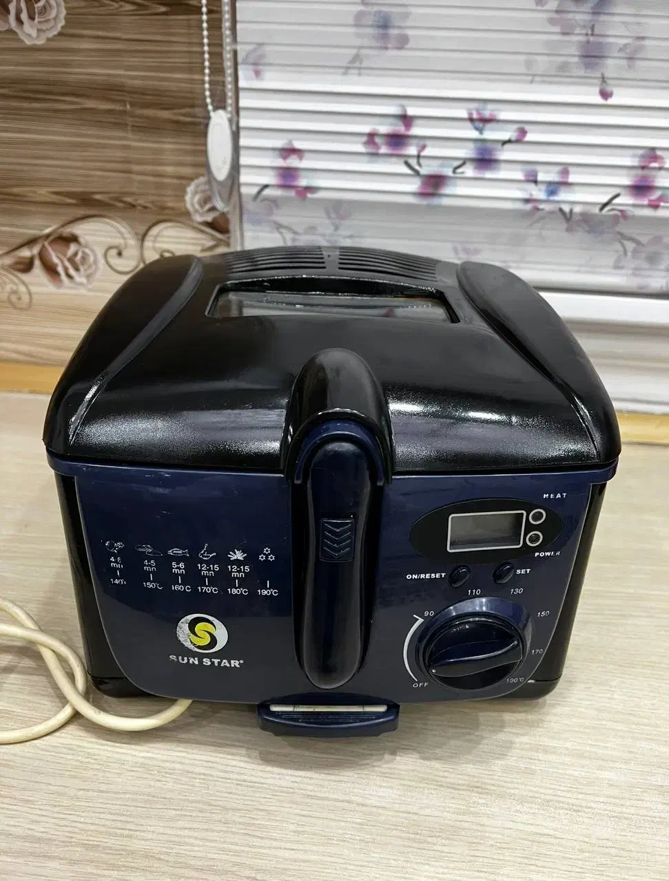 **سرخ کن **|سایر لوازم برقی|رشت, دیانتی|دیوار