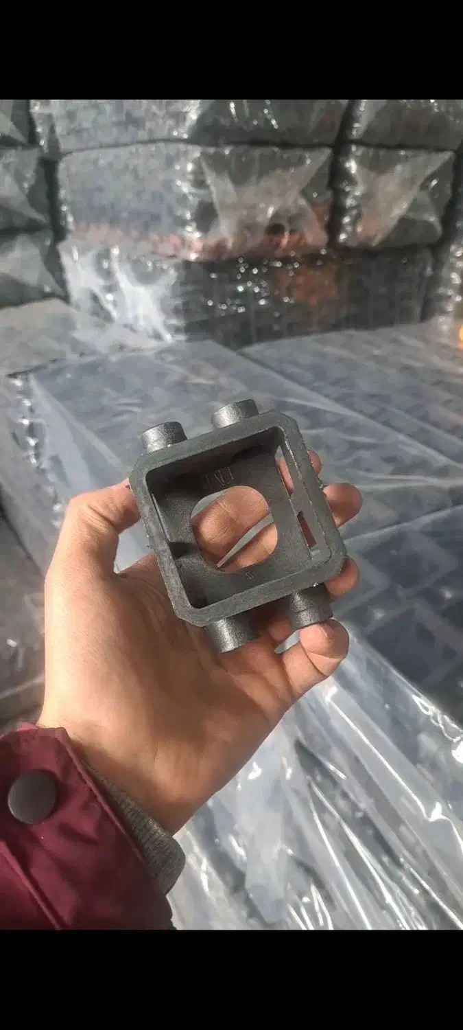 یک عدد قالب قوطی کلید برق|ماشین‌آلات صنعتی|باقرشهر, |دیوار