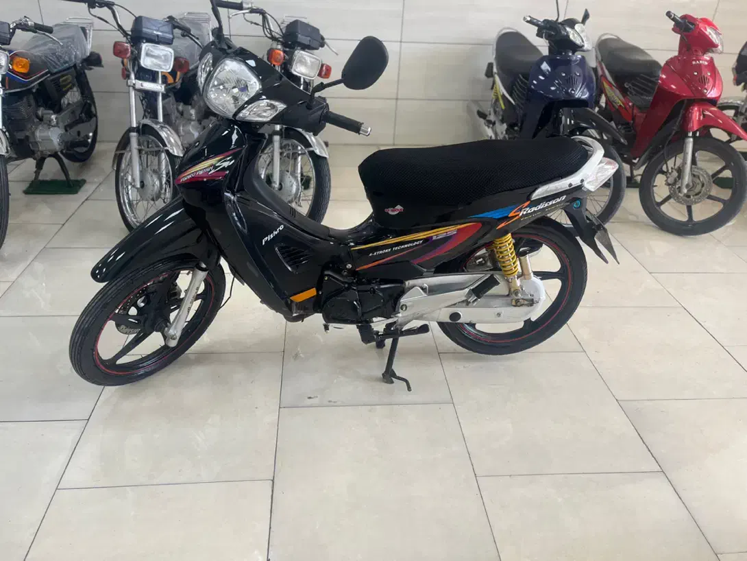 بیکلاچ ۱۲۵ پیشرو موتور رادیسونی تمیز در حد|موتورسیکلت|یزد, |دیوار