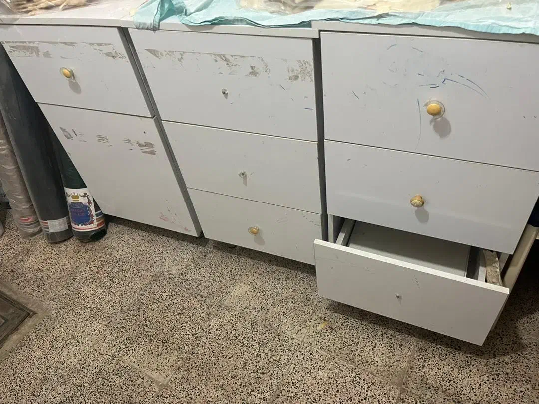 وسایل ارایشگاه زنانه|آرایشگاه و سالن‌های زیبایی|خوی, |دیوار