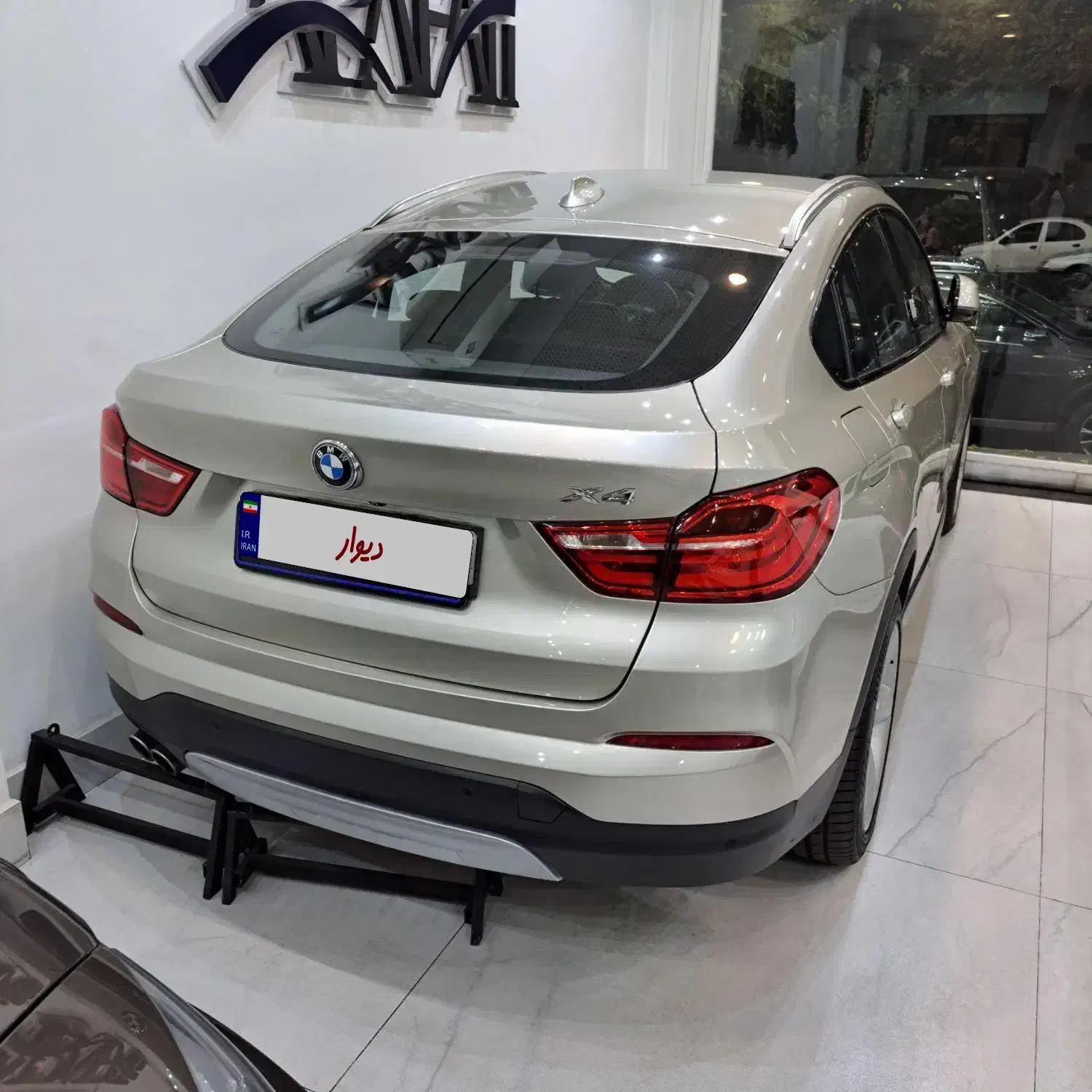 x4 2015 بی رنگ تکبرگ سند در حد|خودرو سواری و وانت|تهران, دزاشیب|دیوار