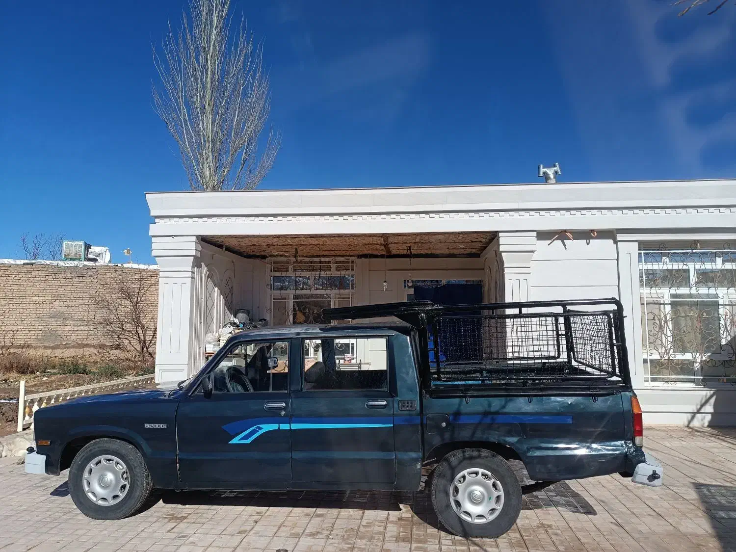 مزدا 2000دوکابین مدل 81بنزینی|خودرو سواری و وانت|باخزر, |دیوار