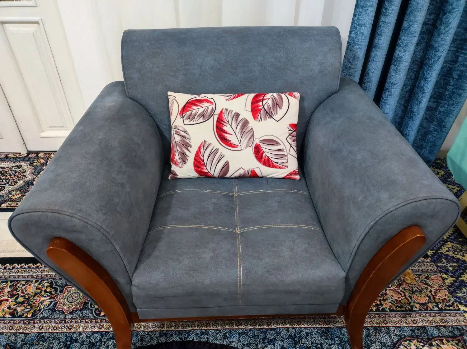 مبل و میز ناهار خوردی|مبلمان خانگی و میز عسلی|رشت, دخانیات|دیوار