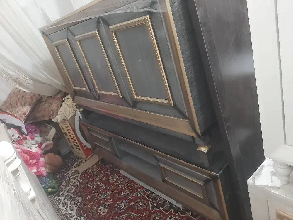 تعدادی آیینه کنسول ومیزتلویزیون|بوفه، ویترین، کنسول|نهبندان, |دیوار