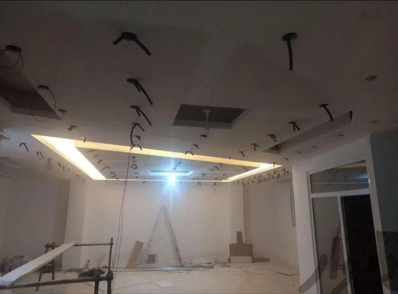 سیم کشی برقکار اتصالات .مفصل نور مخفی .لاین نوری|خدمات پیشه و مهارت|ارومیه, |دیوار