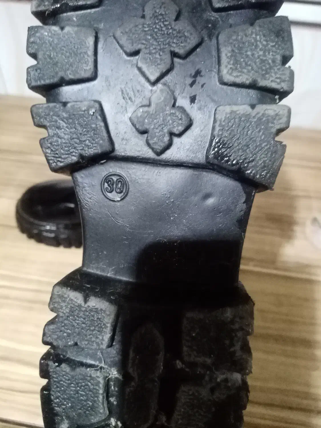 بوت تک سگک زنانه|کیف، کفش، کمربند|رشت, لاکان شهر|دیوار