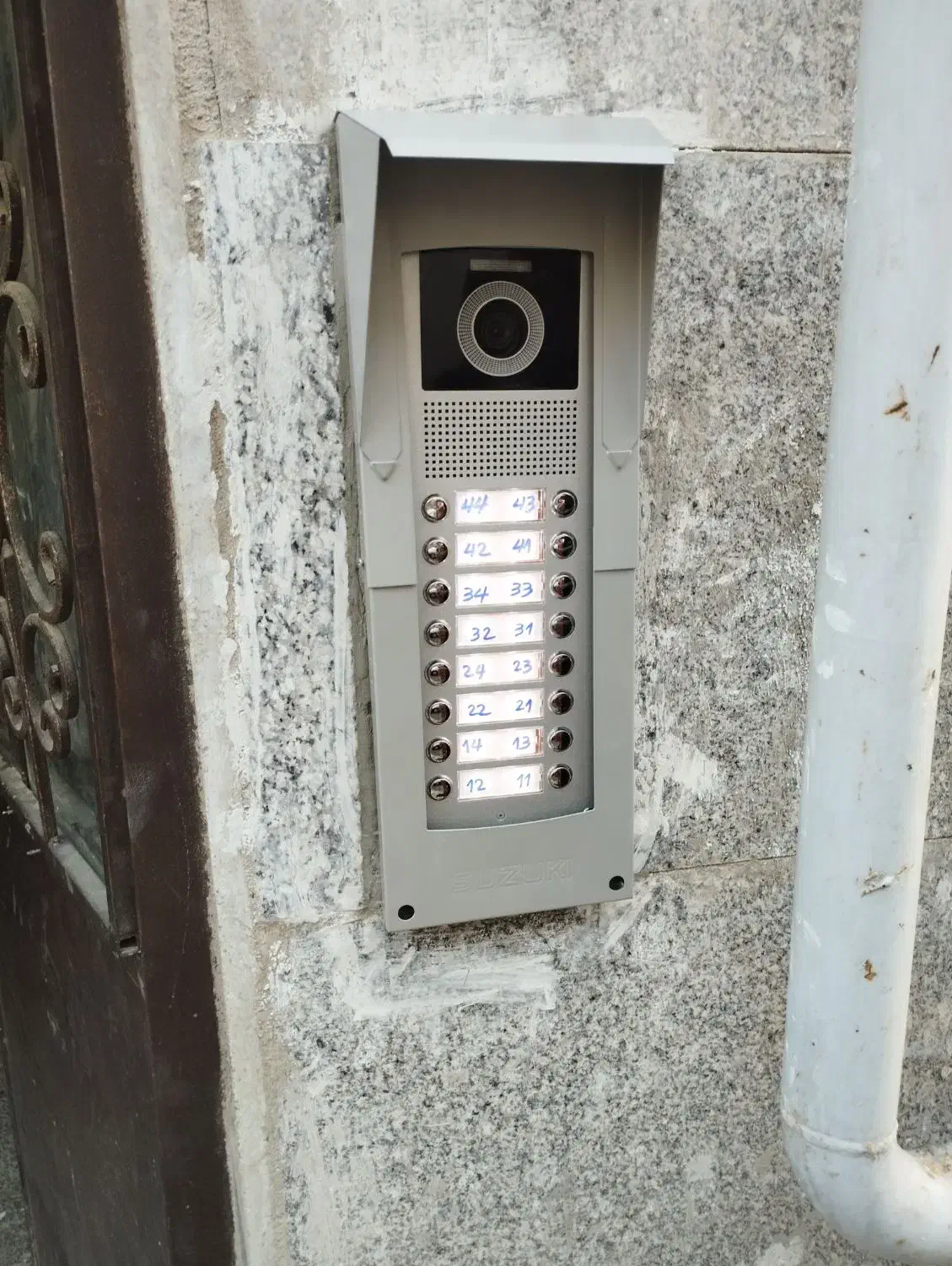 برقکار و نصب شیر آلات و تاسیسات|خدمات پیشه و مهارت|چهارباغ, |دیوار