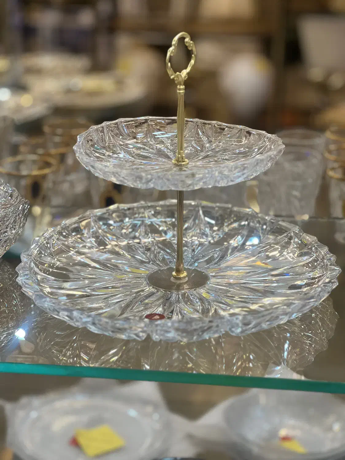 گالری کاخ نور|لوستر و چراغ آویز|شیراز, زند|دیوار