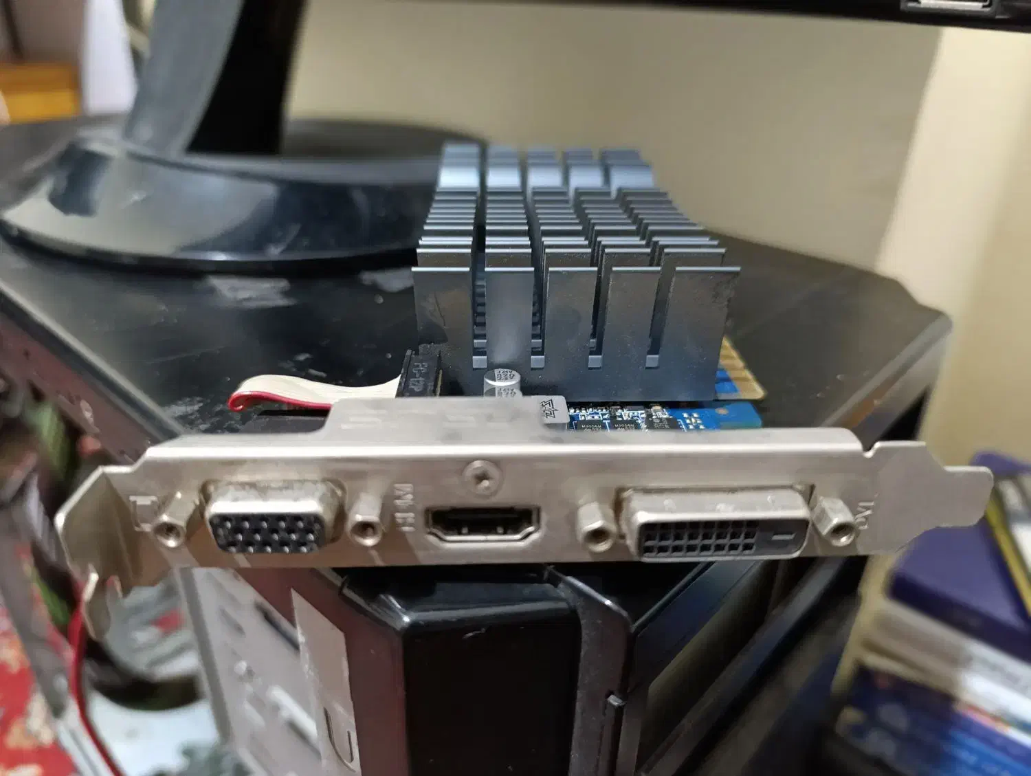 گرافیک ۲ گیگ asus|قطعات و لوازم جانبی رایانه|کرج, شهرک ولیعصر|دیوار